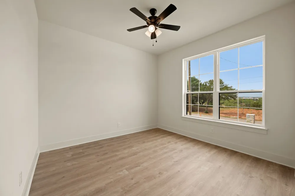 605 Mustang Trail Granbury, TX 76049