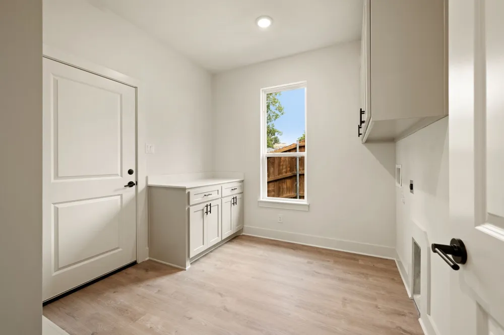 605 Mustang Trail Granbury, TX 76049
