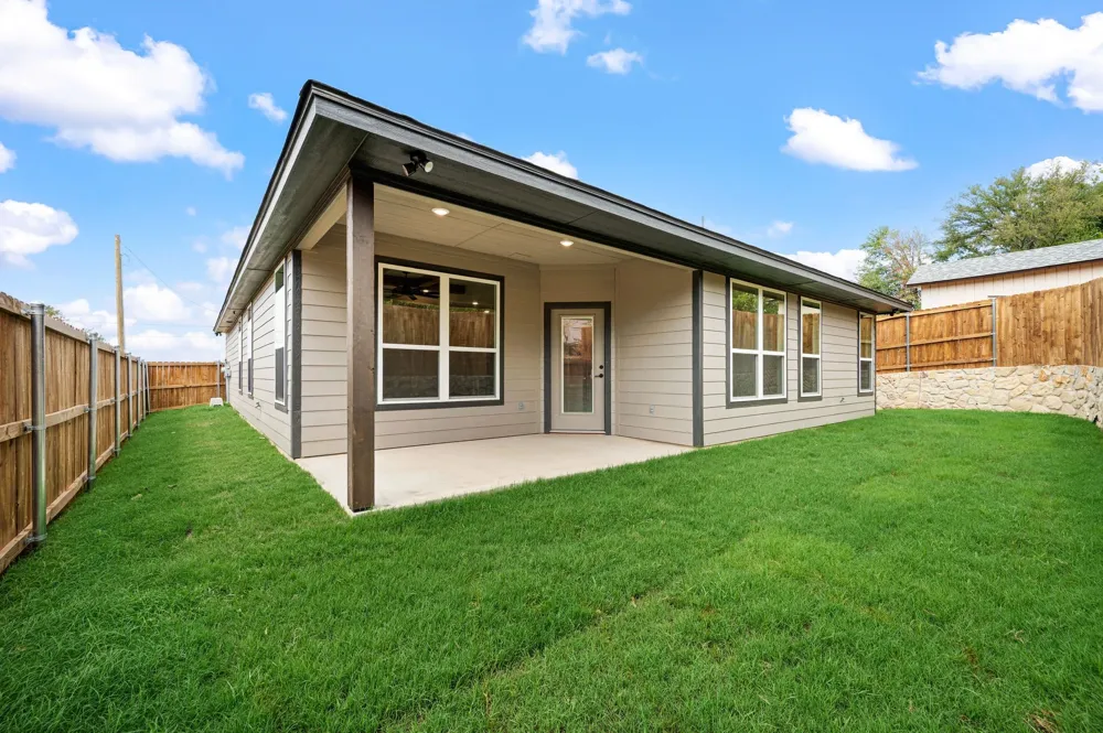 605 Mustang Trail Granbury, TX 76049