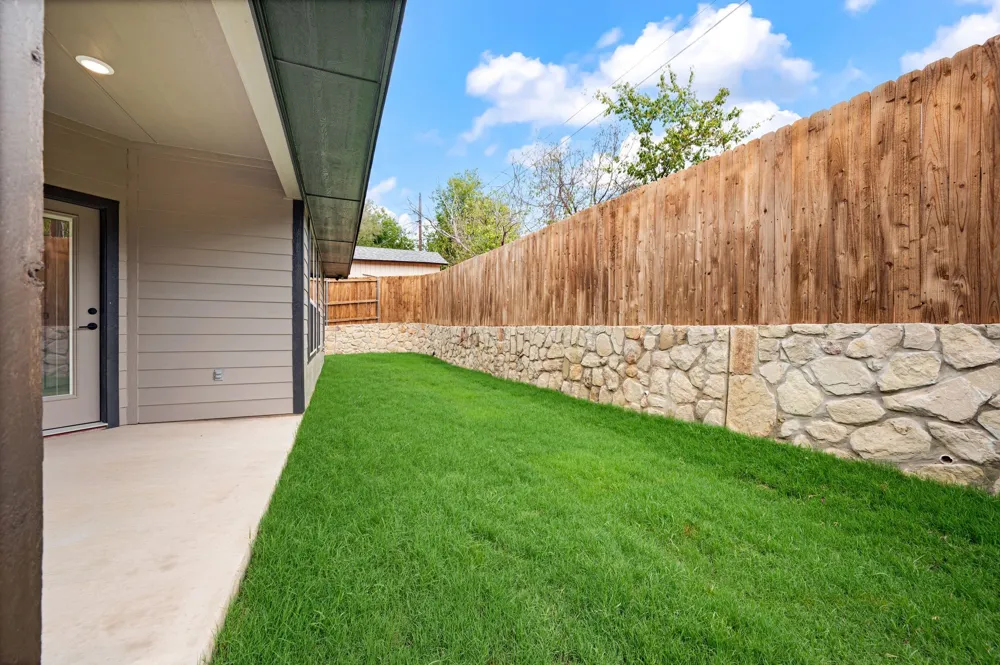 605 Mustang Trail Granbury, TX 76049