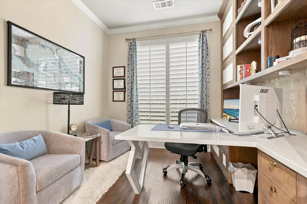 621 The Lakes Boulevard Lewisville, TX 75056