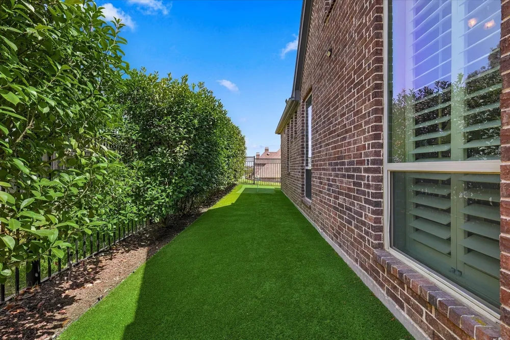 621 The Lakes Boulevard Lewisville, TX 75056