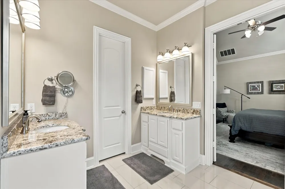621 The Lakes Boulevard Lewisville, TX 75056