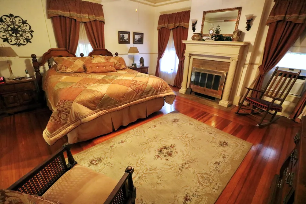 307 Honey Grove St Roxton, TX 75477