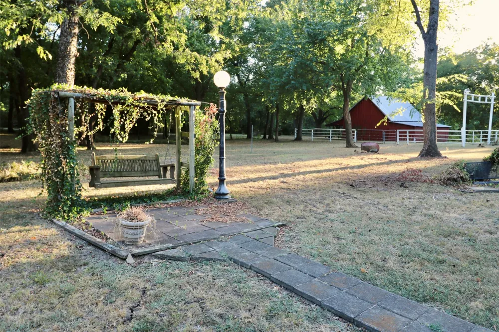 307 Honey Grove St Roxton, TX 75477