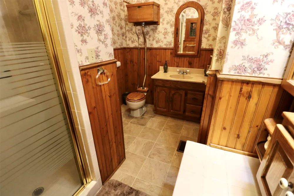 307 Honey Grove St Roxton, TX 75477