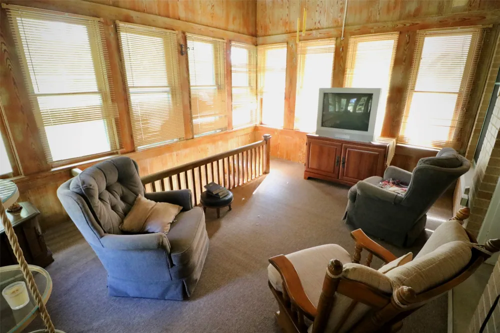307 Honey Grove St Roxton, TX 75477