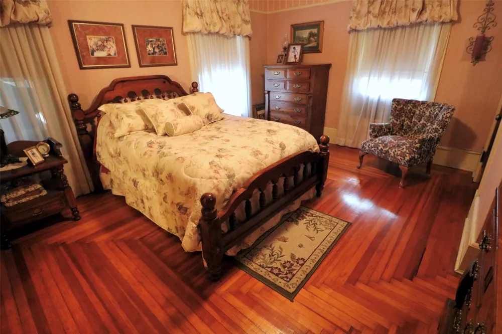 307 Honey Grove St Roxton, TX 75477