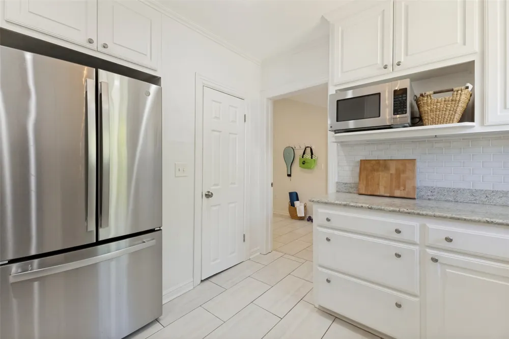 3627 S Versailles Avenue Dallas, TX 75209