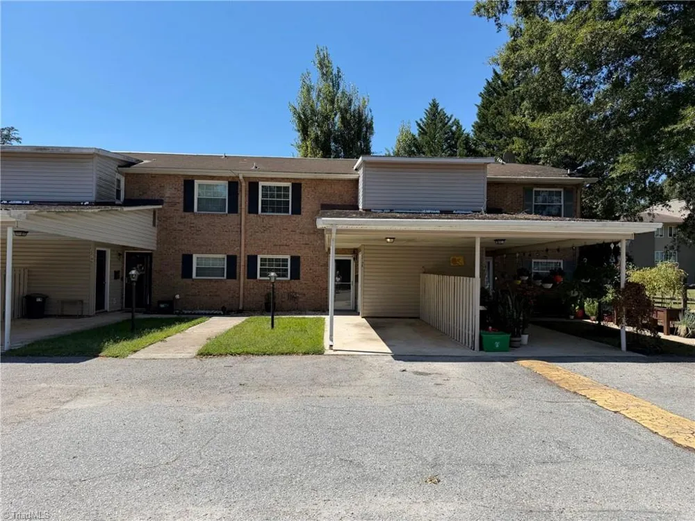 2219 Shadow Valley Road #E High Point, NC 27265