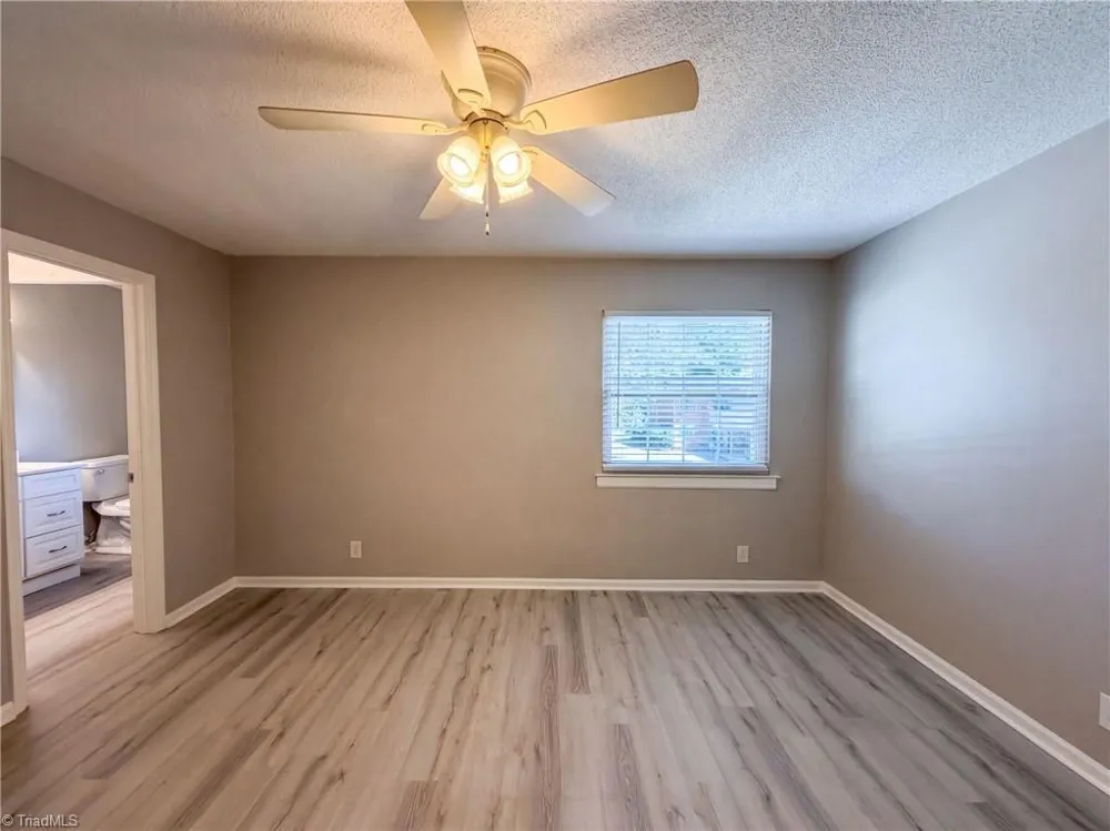 2219 Shadow Valley Road #E High Point, NC 27265
