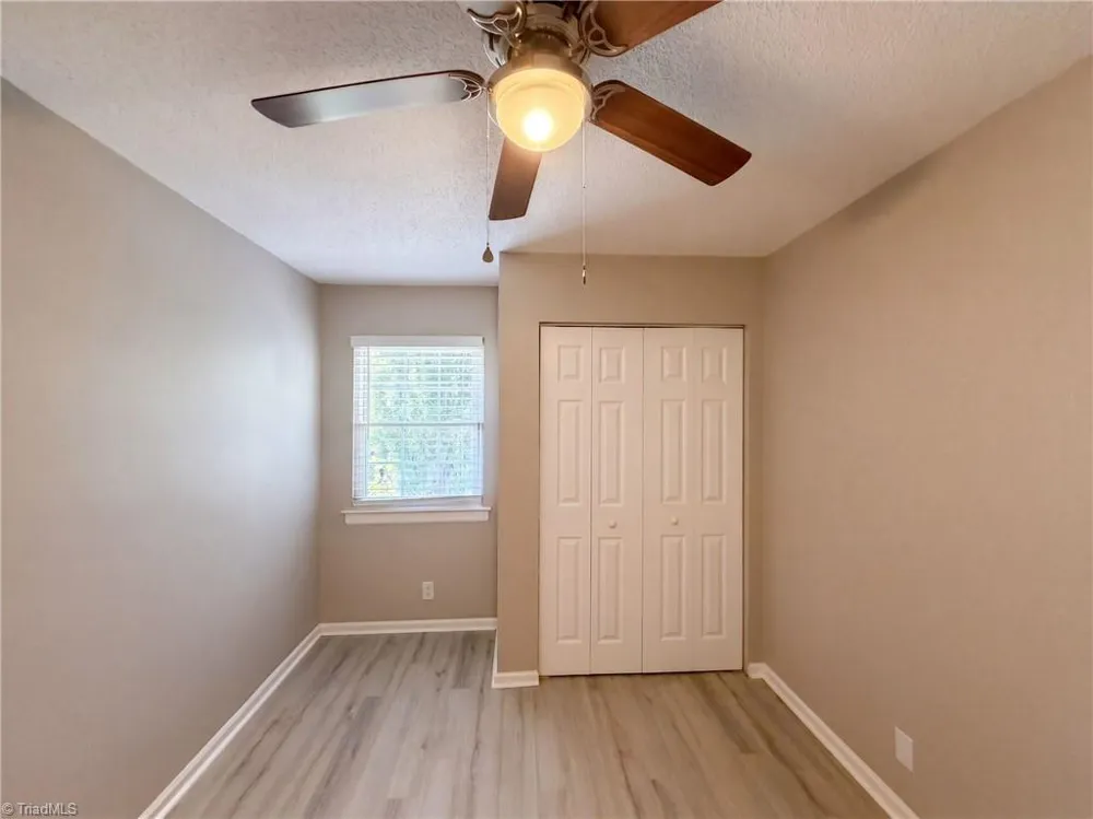 2219 Shadow Valley Road #E High Point, NC 27265