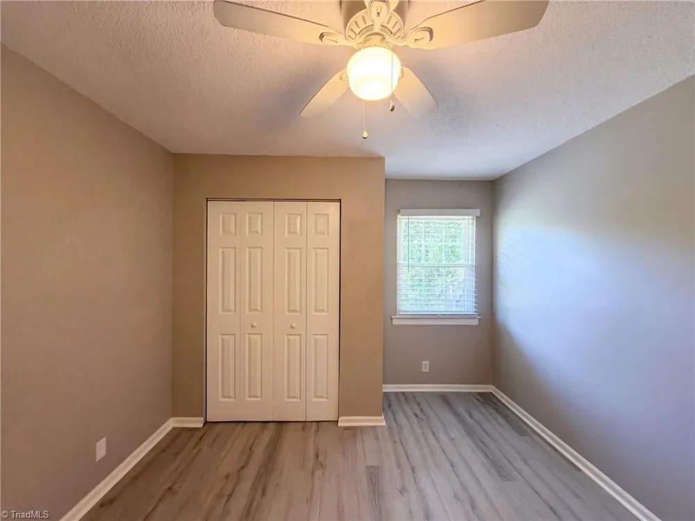 2219 Shadow Valley Road #E High Point, NC 27265
