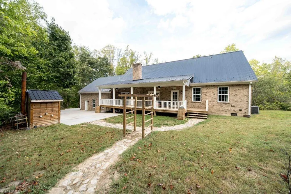 8720 Fieldcreek Farms Road Germanton, NC 27019