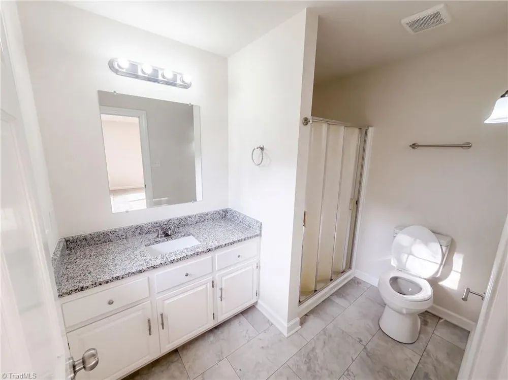 3828 Waterview Road High Point, NC 27265