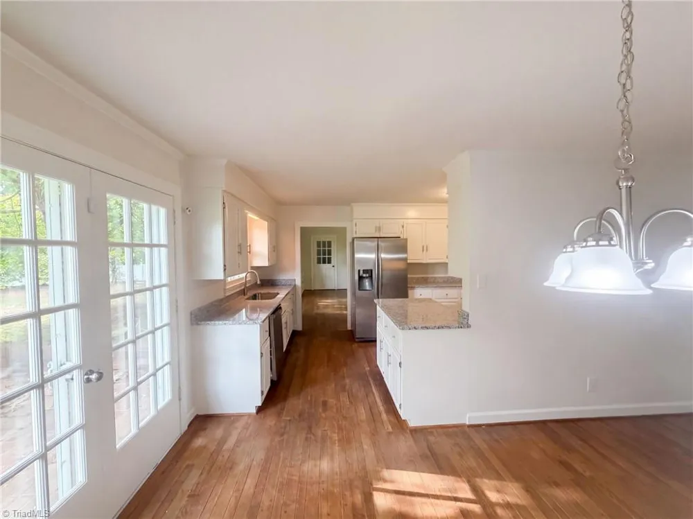 3828 Waterview Road High Point, NC 27265