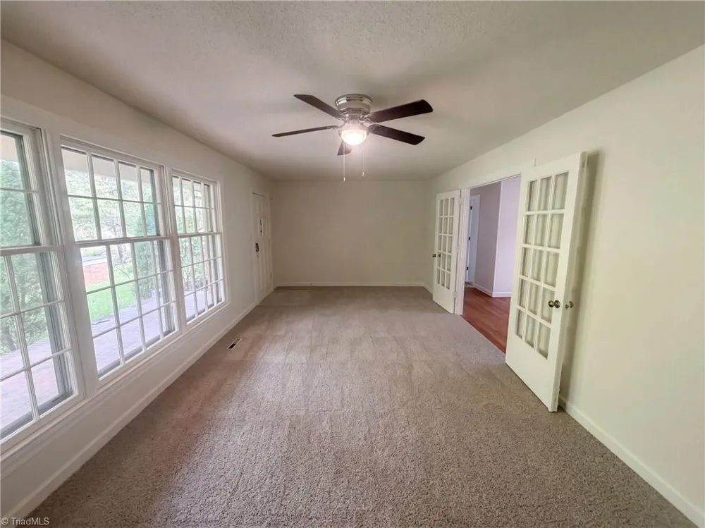 3828 Waterview Road High Point, NC 27265