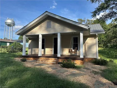 219 Highland Avenue