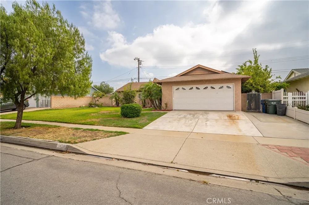 1428 S farber Avenue Glendora, CA 91740