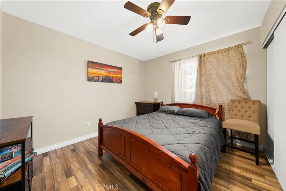 7684 Oakwood Avenue Hesperia, CA 92345