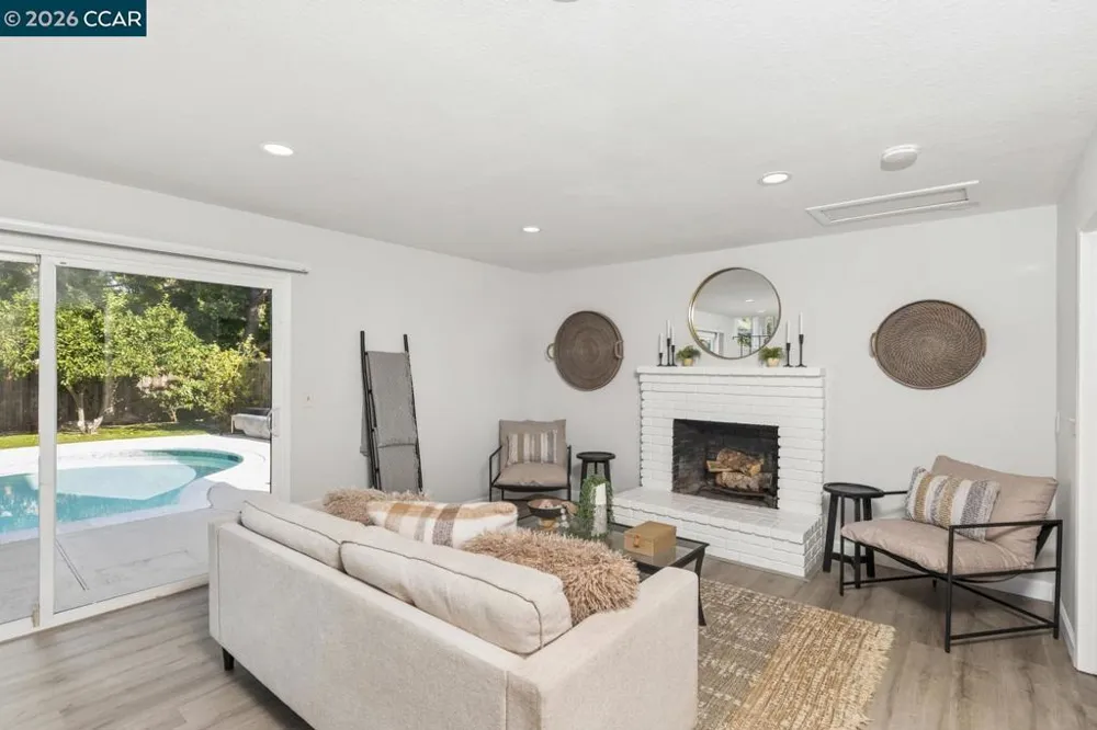 2225 Sierra Ct Concord, CA 94518