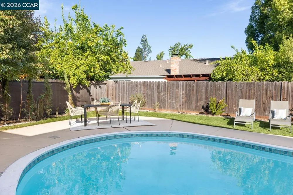 2225 Sierra Ct Concord, CA 94518