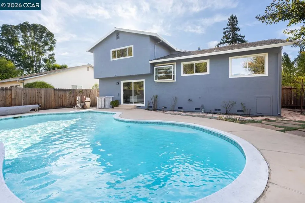 2225 Sierra Ct Concord, CA 94518