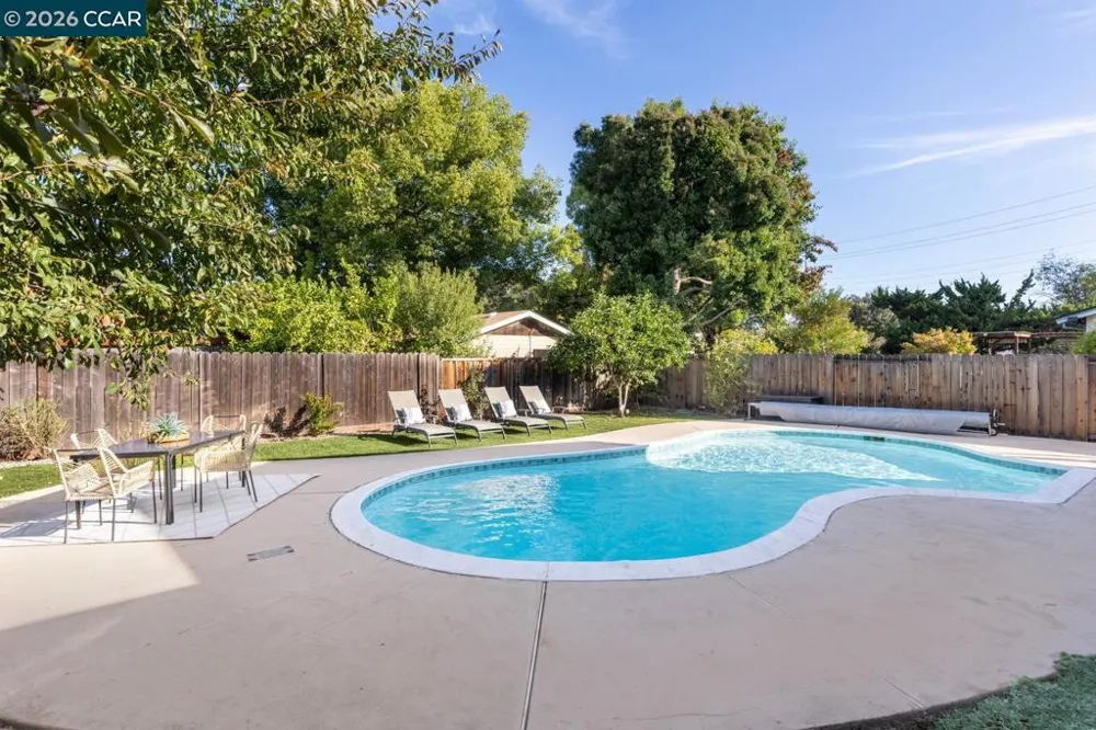 2225 Sierra Ct Concord, CA 94518