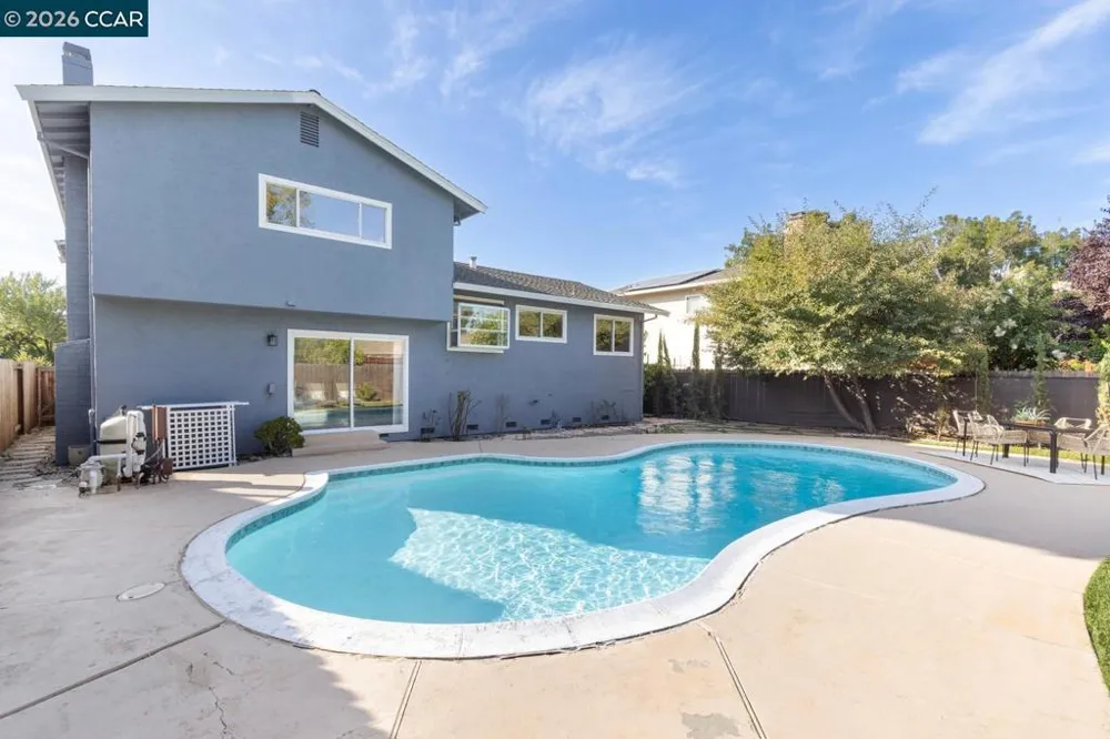 2225 Sierra Ct Concord, CA 94518