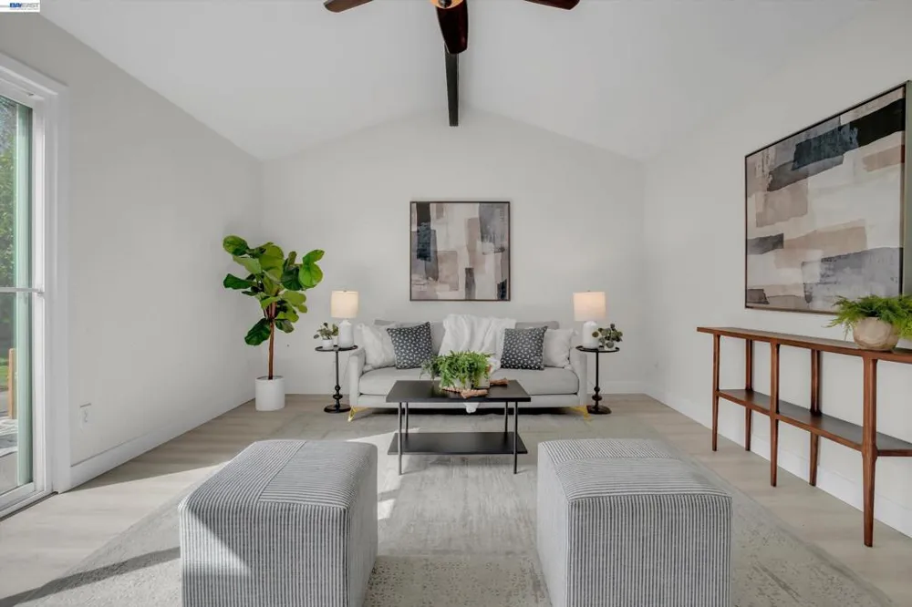 3444 Spartan Way Sacramento, CA 95826