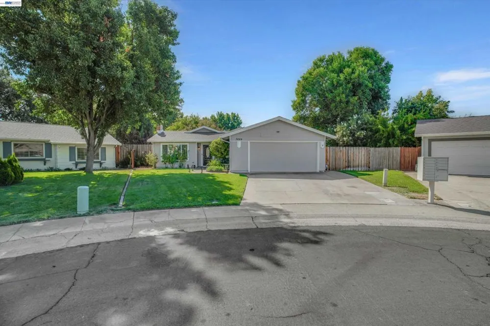 3444 Spartan Way Sacramento, CA 95826