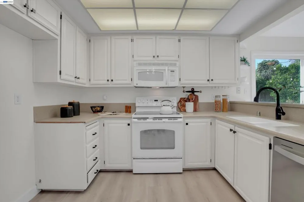 3444 Spartan Way Sacramento, CA 95826