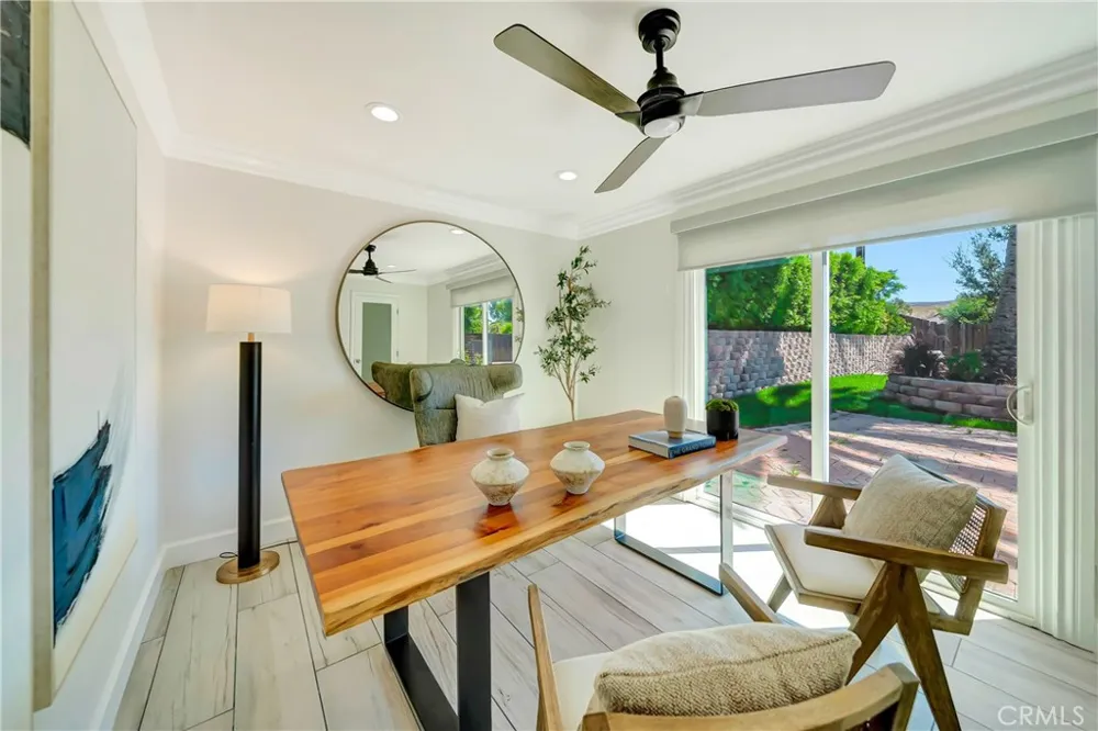 5420 Parkmor Calabasas, CA 91302