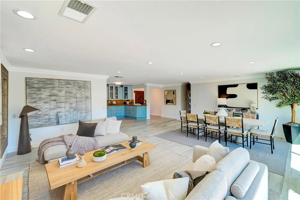 5420 Parkmor Calabasas, CA 91302