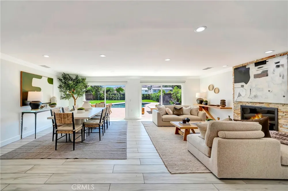 5420 Parkmor Calabasas, CA 91302