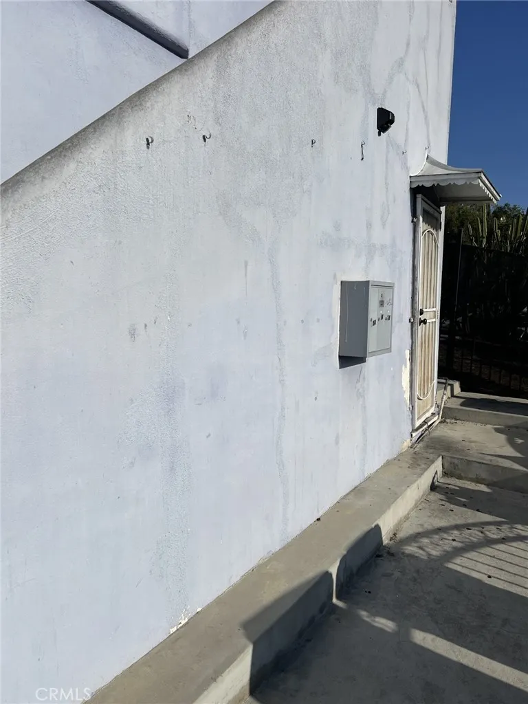 1454 Eastern Avenue Los Angeles, CA 90063
