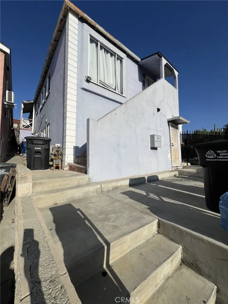 1454 Eastern Avenue Los Angeles, CA 90063
