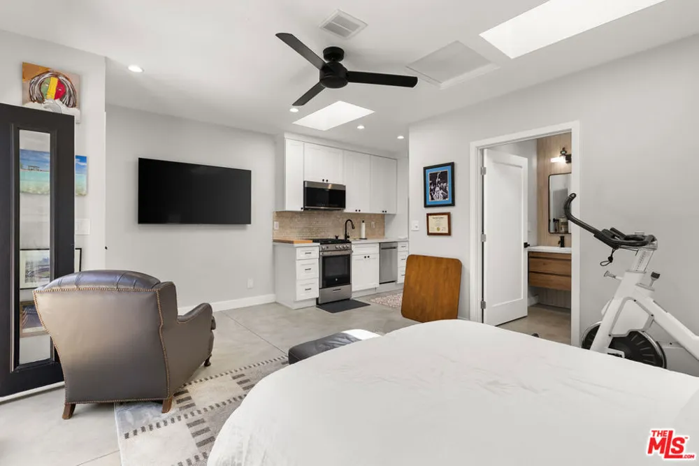 8102 Stewart Avenue Westchester, CA 90045
