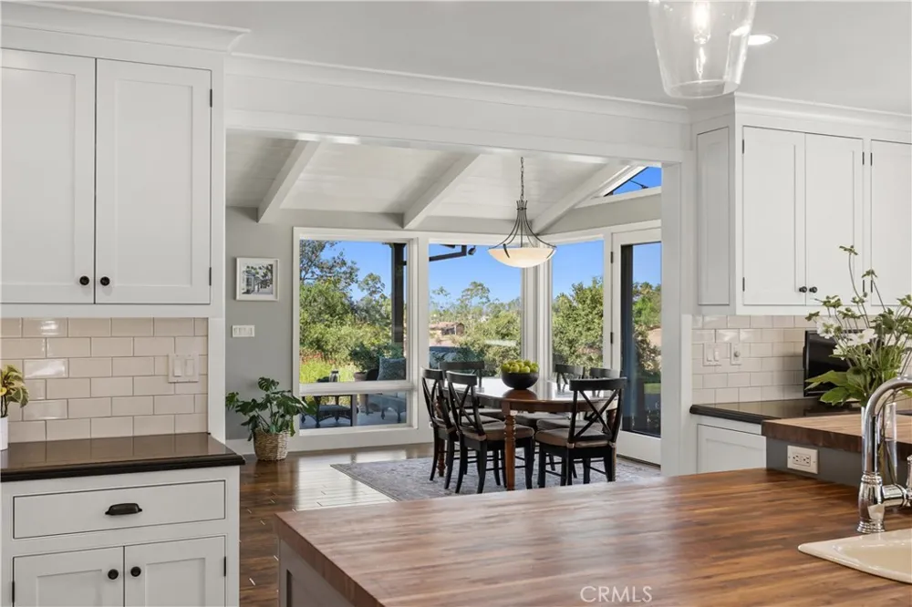 196 Colt Lane Thousand Oaks, CA 91361