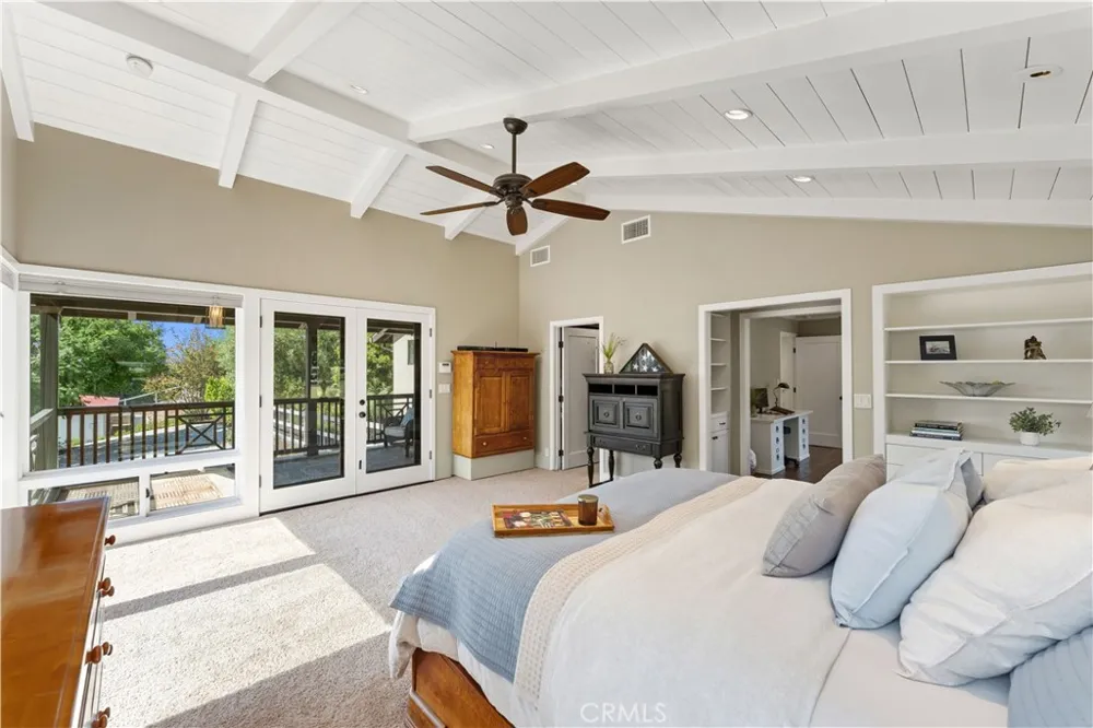 196 Colt Lane Thousand Oaks, CA 91361
