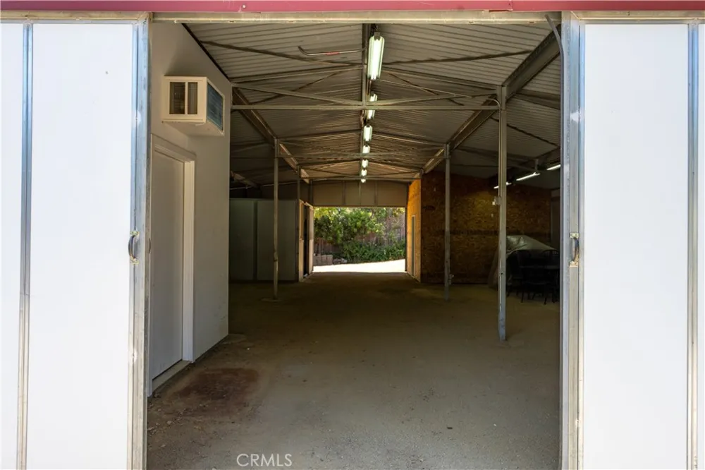 196 Colt Lane Thousand Oaks, CA 91361