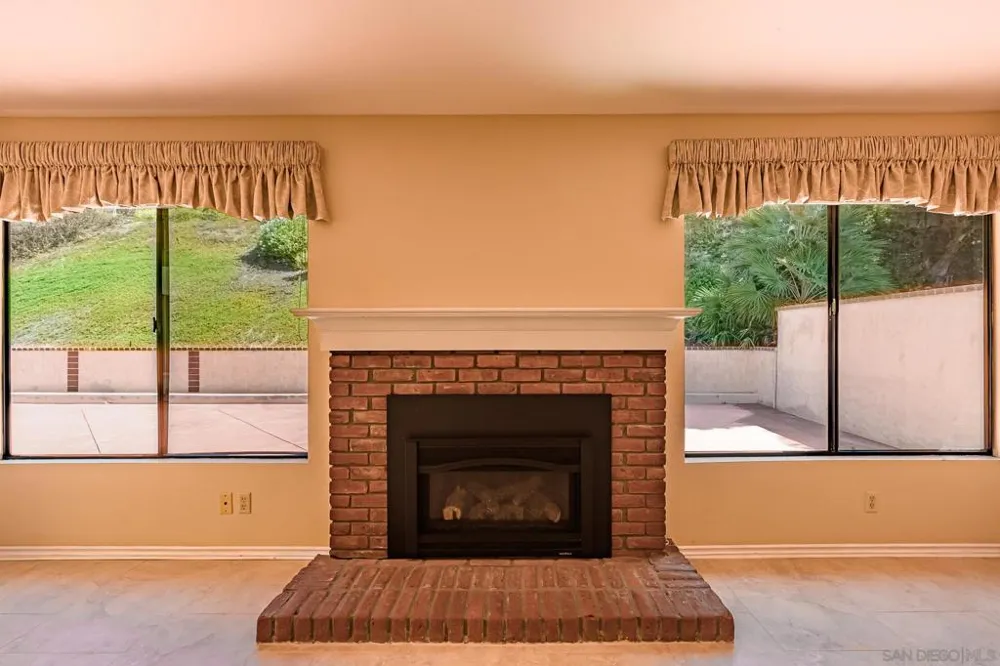 2268 Valley Road Oceanside, CA 92056
