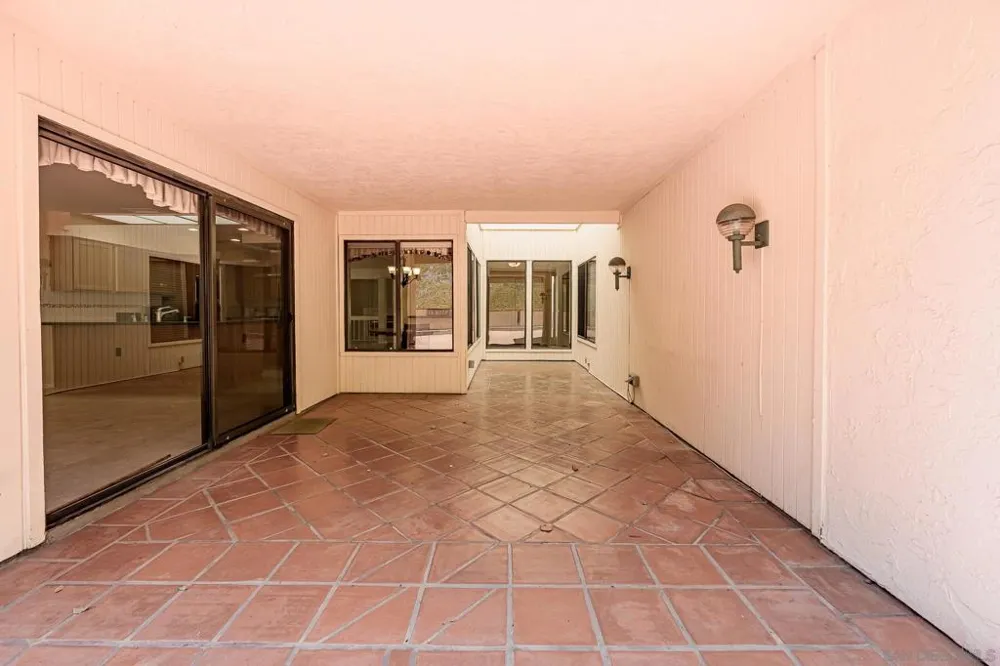2268 Valley Road Oceanside, CA 92056