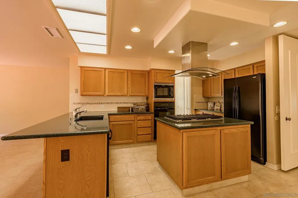 2268 Valley Road Oceanside, CA 92056
