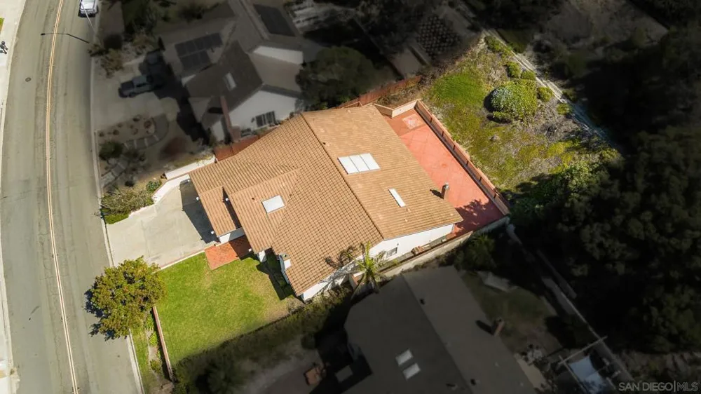 2268 Valley Road Oceanside, CA 92056