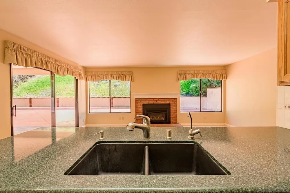 2268 Valley Road Oceanside, CA 92056