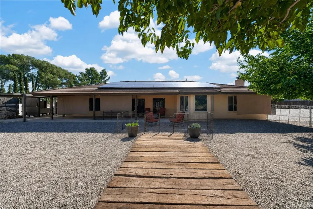 14070 Seminole Apple Valley, CA 92307