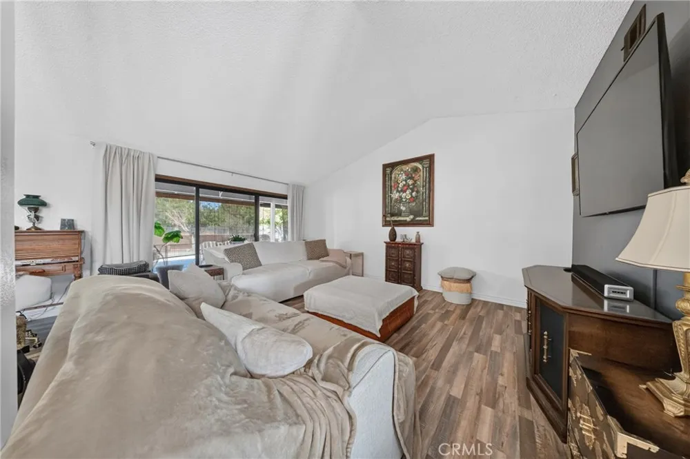 14070 Seminole Apple Valley, CA 92307