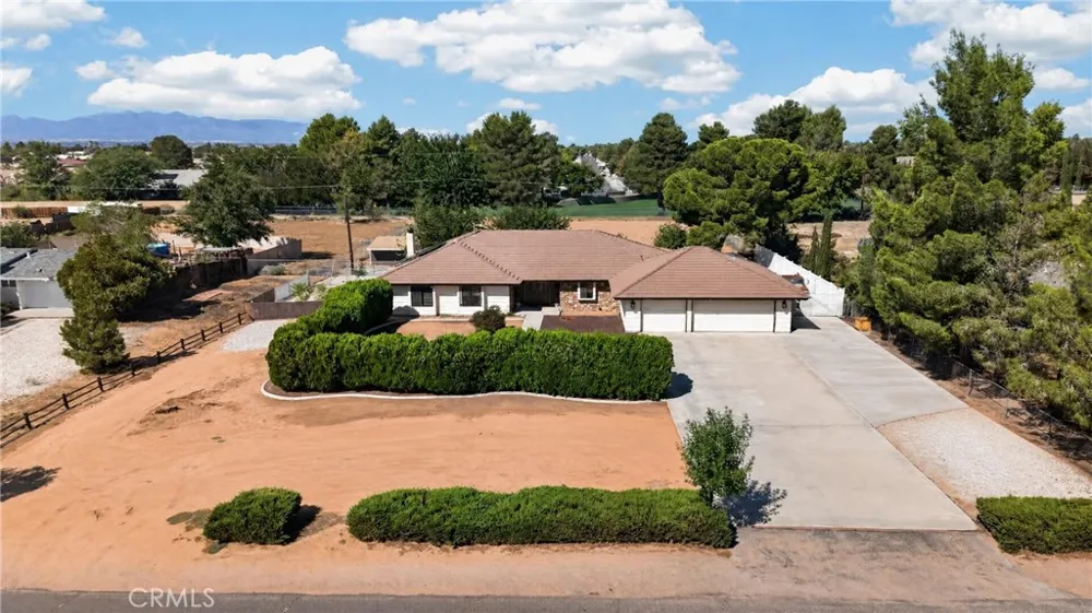 14070 Seminole Apple Valley, CA 92307