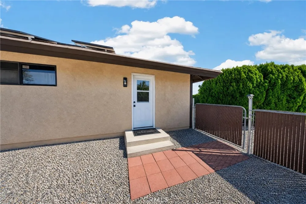 14070 Seminole Apple Valley, CA 92307